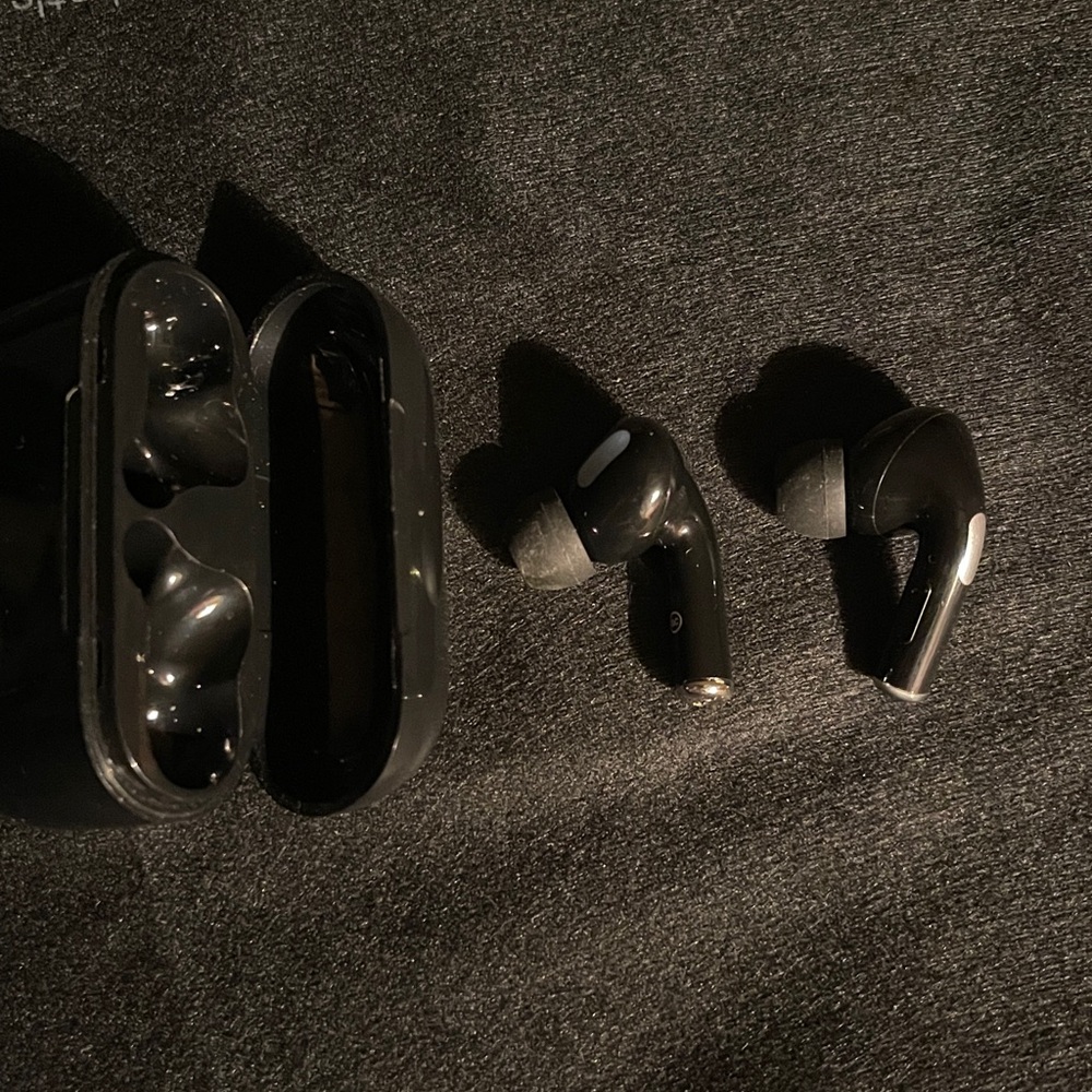 Black Wireless Earbuds with Charging Case